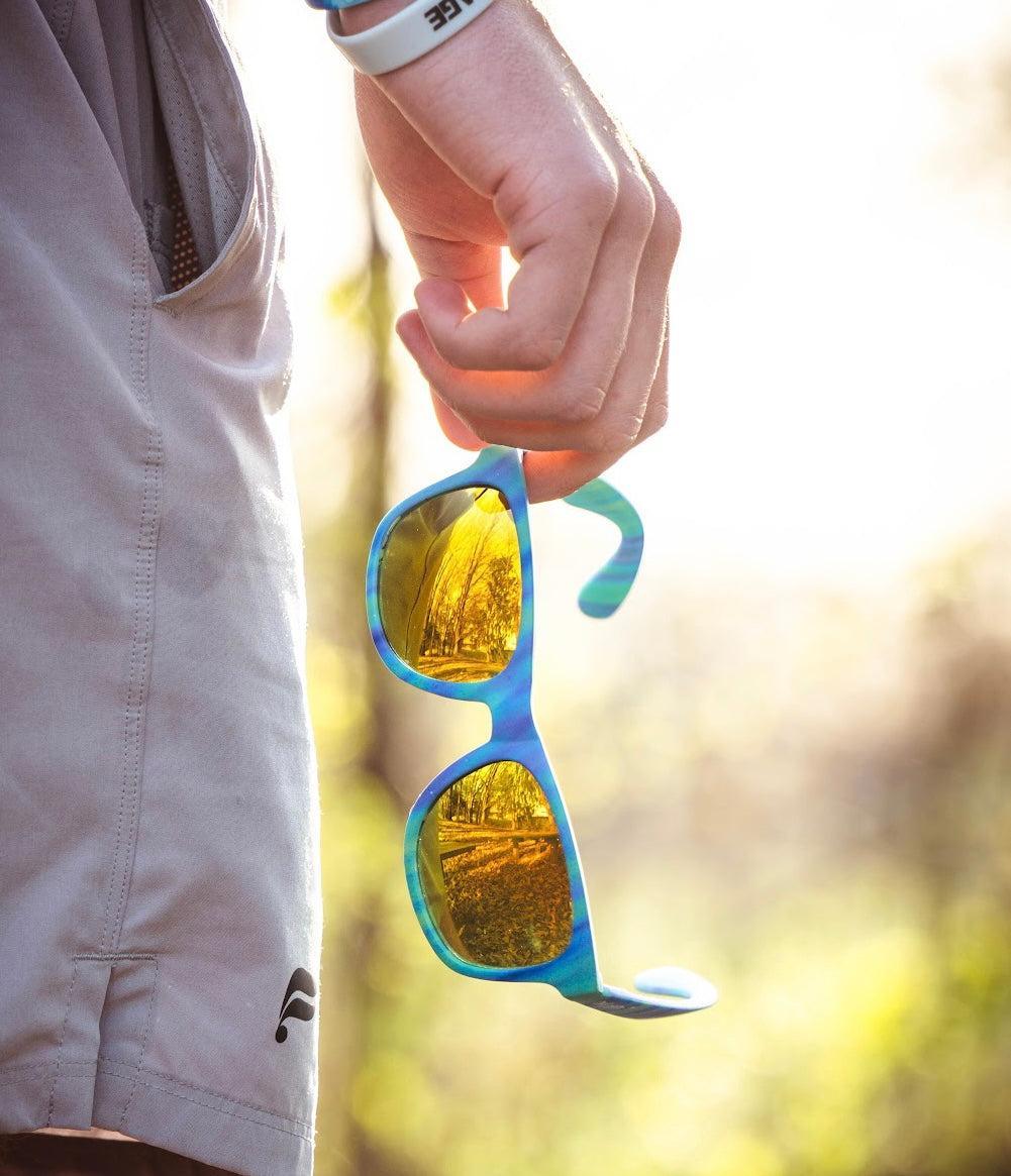 Unisex Northern Lights Sunglasses – Dank Shades display picture 3